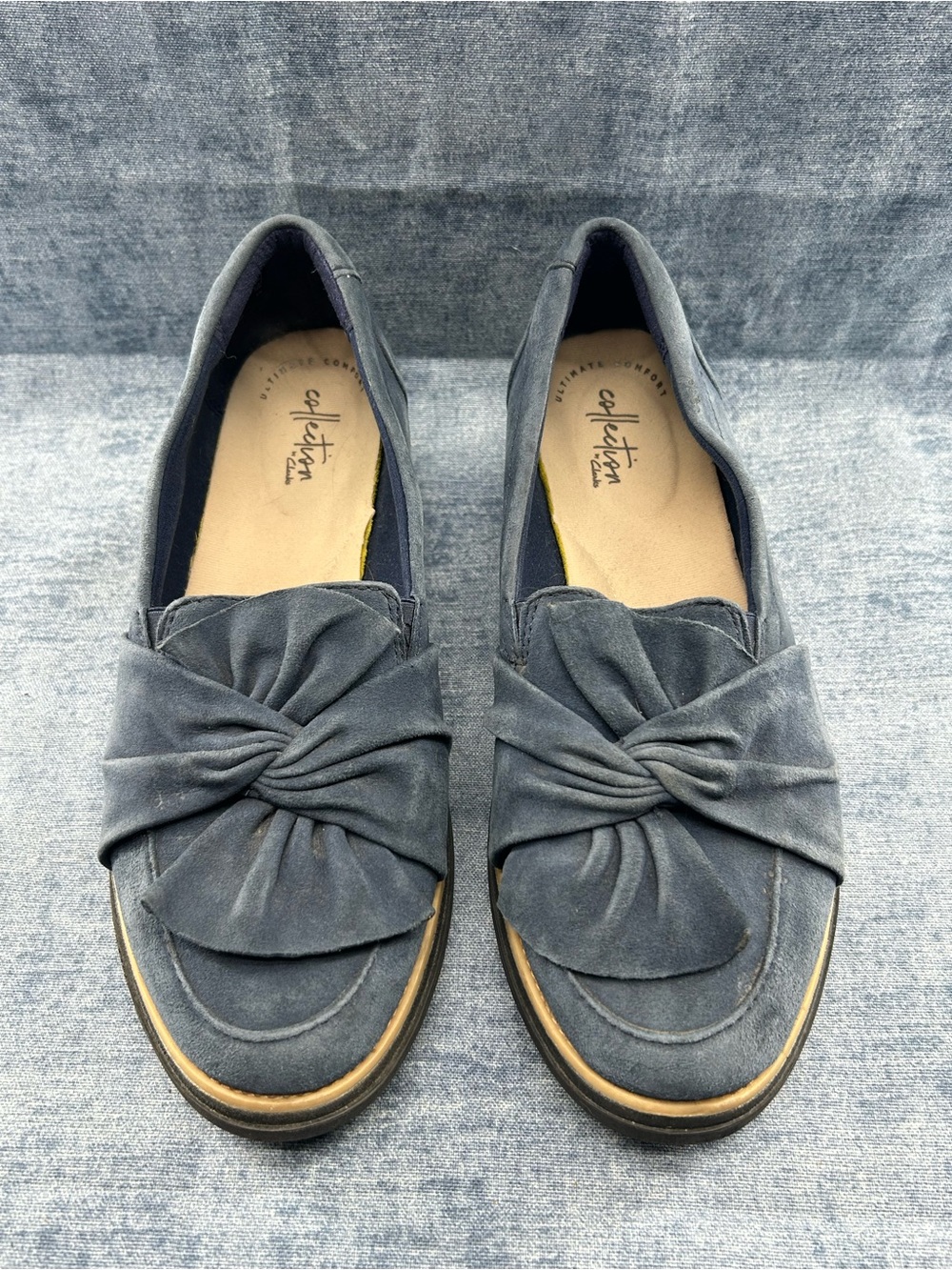 Clarks collection wedge loafers suede bow slip on navy blue sz 9M preppy chic - Picture 3 of 15